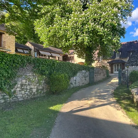 Holiday home Domaine De La Source Montignac-Lascaux
