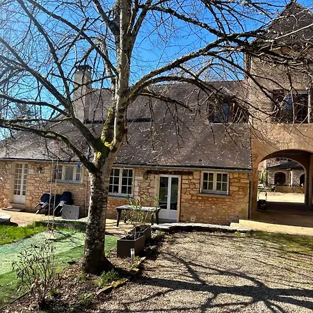 Domaine De La Source 度假居 蒙蒂尼亚克