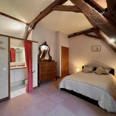 Holiday home Domaine De La Source Montignac-Lascaux