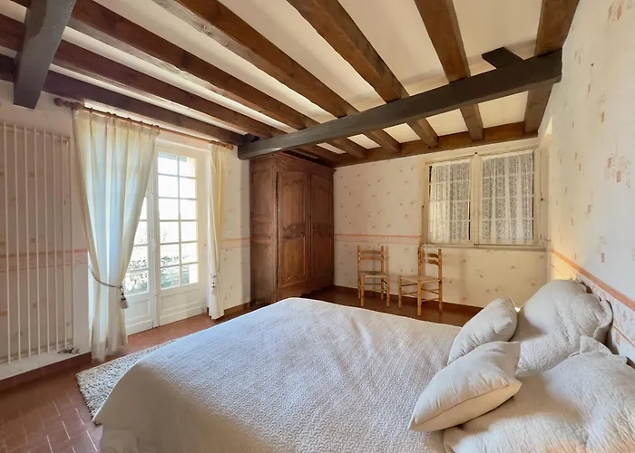 Domaine De La Source 度假居 *